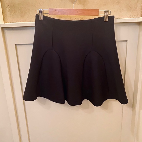 MOSSIMO SKATER SKIRT! - Picture 3 of 9